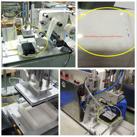 Semi-automatic flat labeling machine