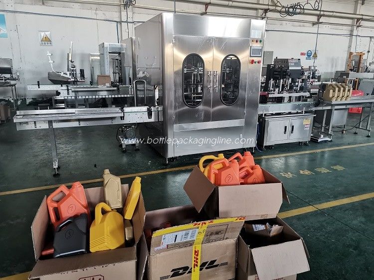 8000BPH Engine Lubricant Oil Bottle Filling Line 0.35cbm/Min